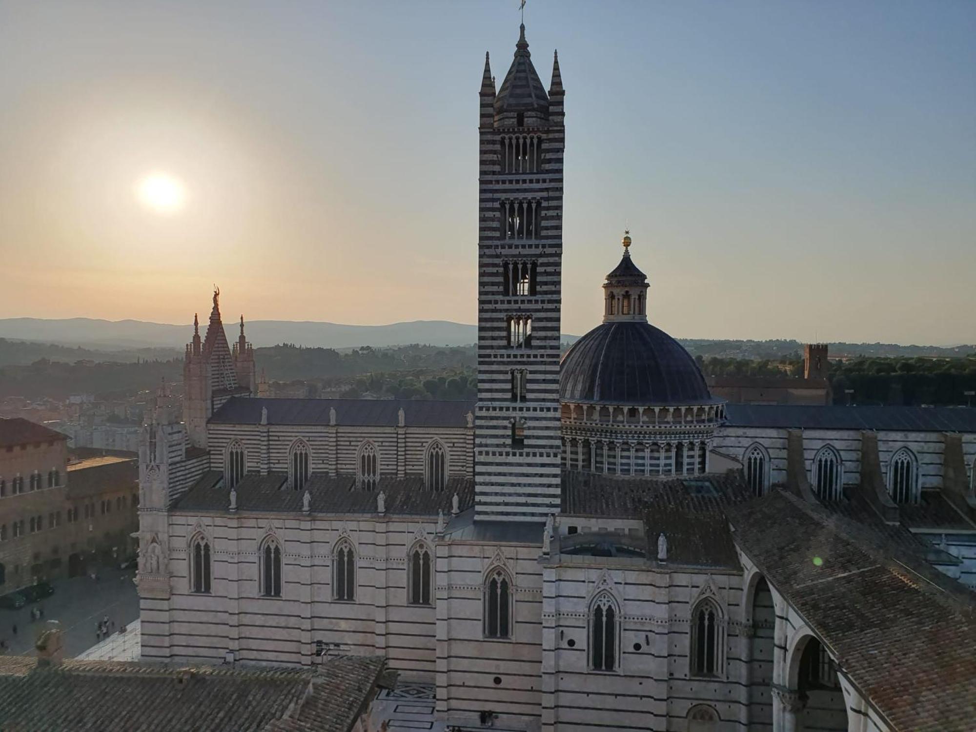 Loft Vicolo Di Vallepiatta 2 Min Piazza Del Campo Con Parcheggio Siena Exteriér fotografie